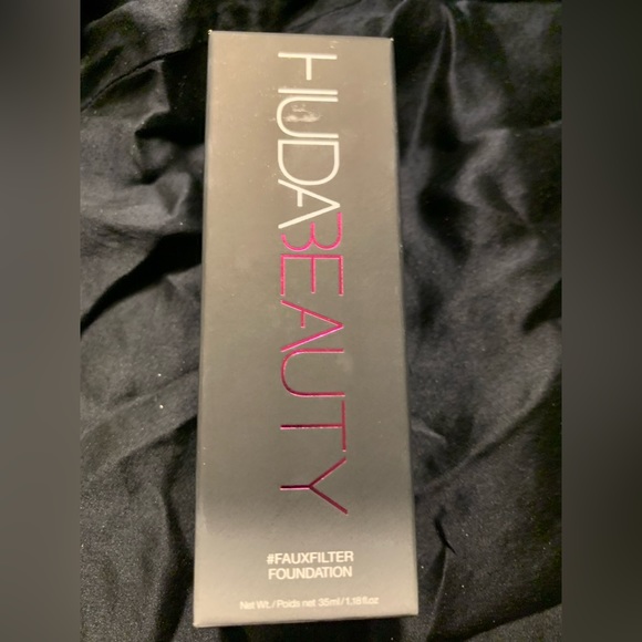 Huda Beauty #FauxFilter Luminous Matte Foundation Custard 220N - Picture 10 of 10